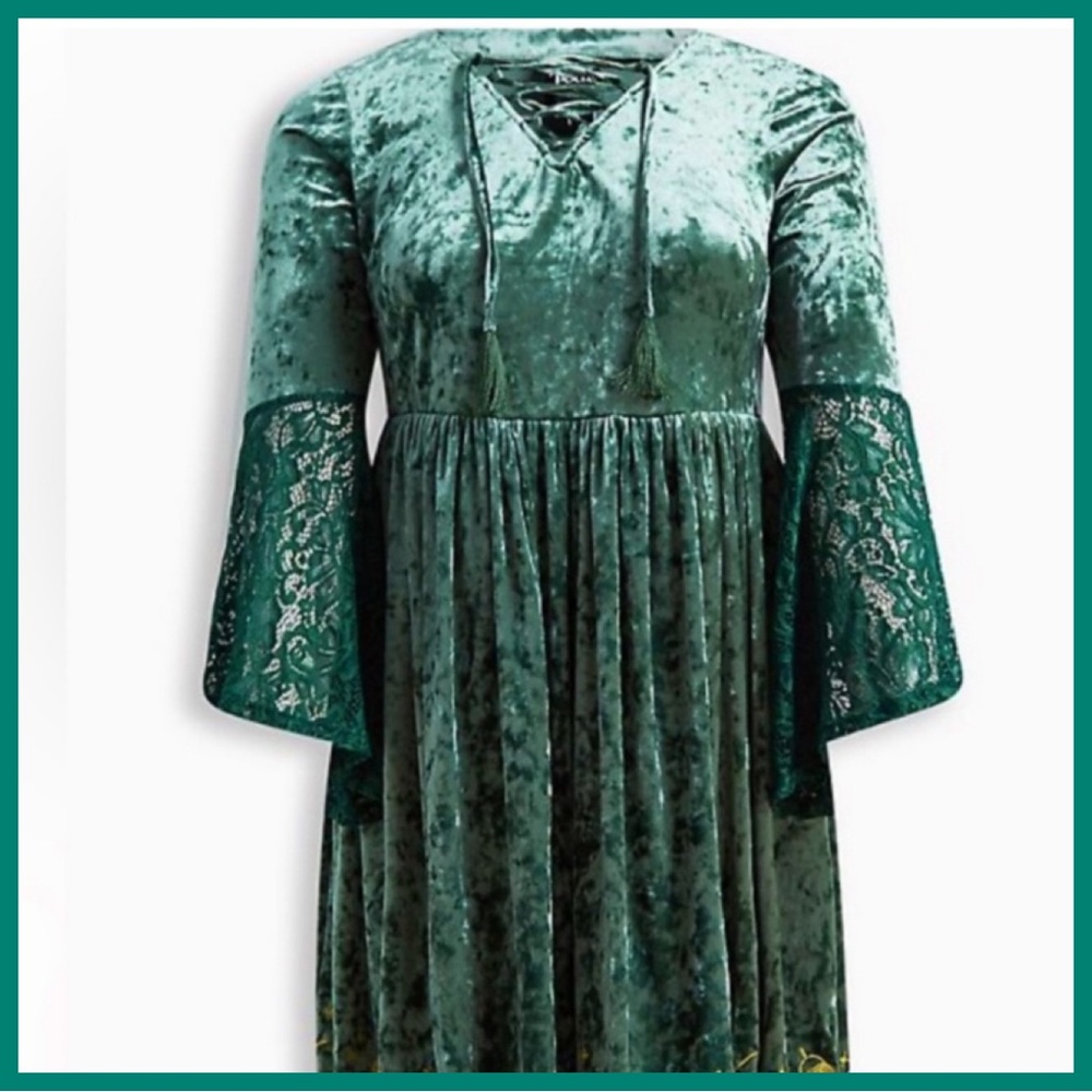 DISNEY HOCUS POCUS CRUSHED VELVET LATTICE FRONT DRESS